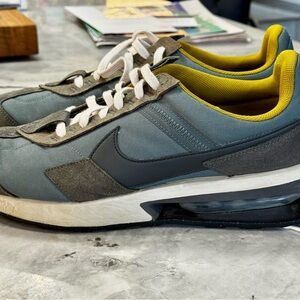 RARE Nike Air Max Pre-Day Hasta -  SIZE 12.5 dc5330301